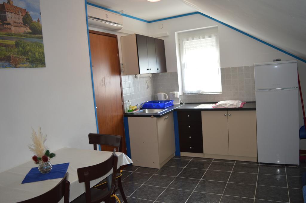 نوفي فينودولسكي Apartments Malnar الغرفة الصورة